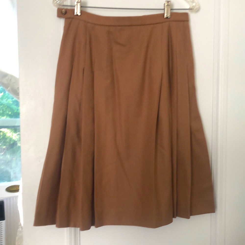 Women’s Wool Skirt